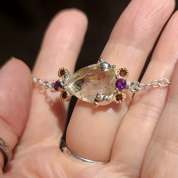 Golden rutilated Quartz Amethyst &Garnet bracelet STUNNING! - Picture 6 of 8